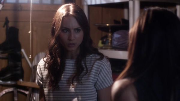 PLL_S04E15_720p_JACK_Up_DownloadSeriesHere_2142.jpg