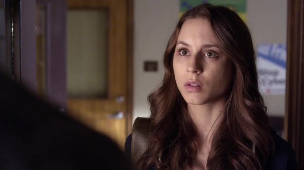 PLL_S04E17_720p_JACK_Up_DownloadSeriesHere_0737.jpg