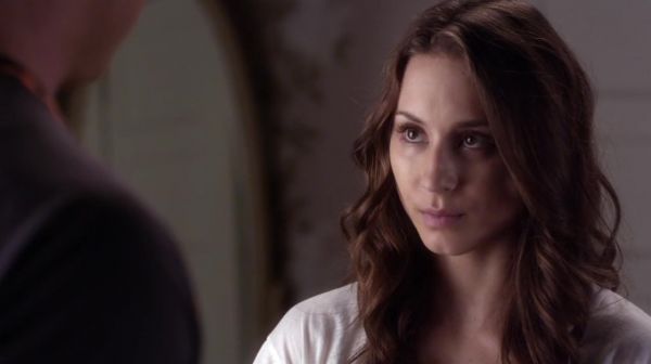 PLL_S04E17_720p_JACK_Up_DownloadSeriesHere_1221.jpg