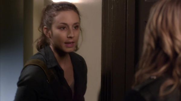PLL_S04E18_720p_JACK_Up_DownloadSeriesHere_2116.jpg
