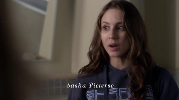 PLL_S04E20_720p_JACK_Up_DownloadSeriesHere_0244.jpg