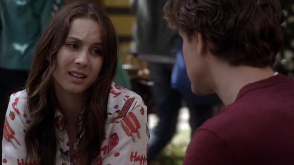 PLL_S04E20_720p_JACK_Up_DownloadSeriesHere_0572.jpg