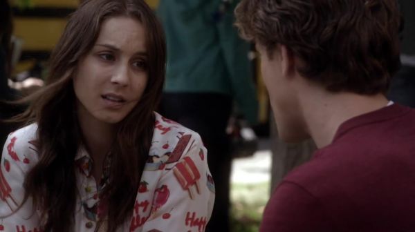 PLL_S04E20_720p_JACK_Up_DownloadSeriesHere_0573.jpg