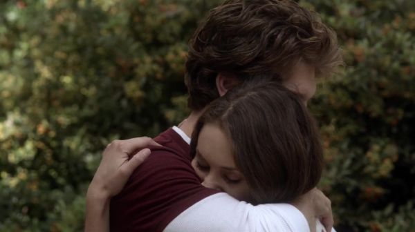 PLL_S04E20_720p_JACK_Up_DownloadSeriesHere_0596.jpg