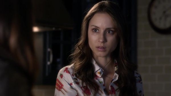 PLL_S04E20_720p_JACK_Up_DownloadSeriesHere_0638.jpg