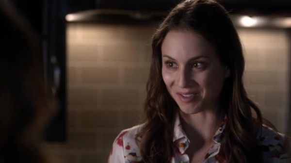 PLL_S04E20_720p_JACK_Up_DownloadSeriesHere_0688.jpg