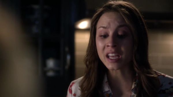 PLL_S04E20_720p_JACK_Up_DownloadSeriesHere_0734.jpg