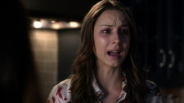 PLL_S04E20_720p_JACK_Up_DownloadSeriesHere_0778.jpg