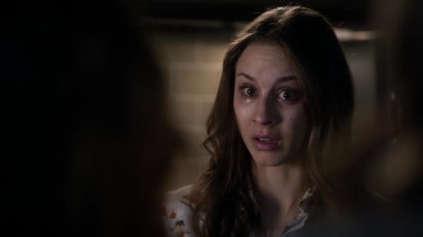 PLL_S04E20_720p_JACK_Up_DownloadSeriesHere_0798.jpg