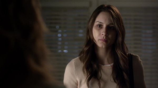 PLL_S04E20_720p_JACK_Up_DownloadSeriesHere_0974.jpg