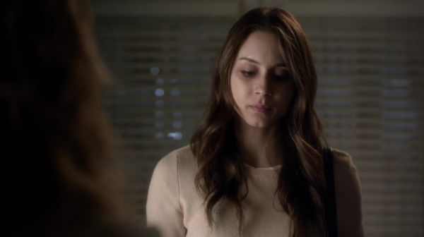 PLL_S04E20_720p_JACK_Up_DownloadSeriesHere_0976.jpg