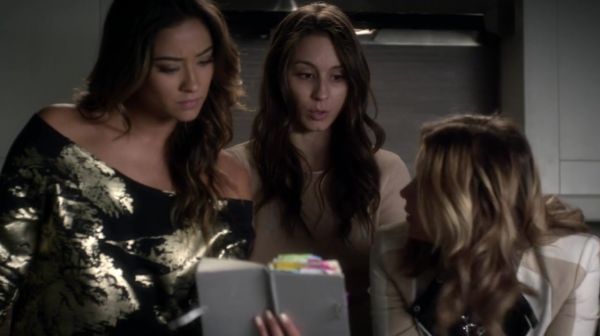 PLL_S04E20_720p_JACK_Up_DownloadSeriesHere_1010.jpg