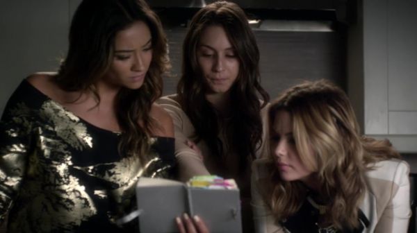 PLL_S04E20_720p_JACK_Up_DownloadSeriesHere_1014.jpg