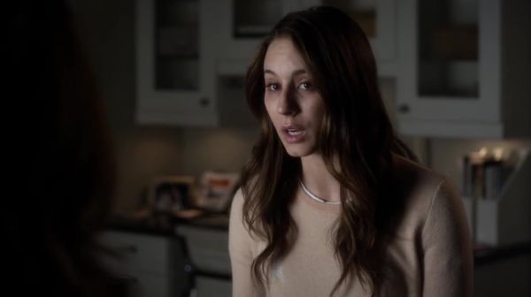 PLL_S04E20_720p_JACK_Up_DownloadSeriesHere_1038.jpg