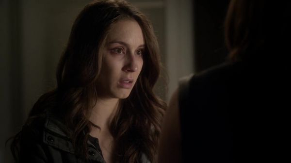 PLL_S04E20_720p_JACK_Up_DownloadSeriesHere_2456.jpg