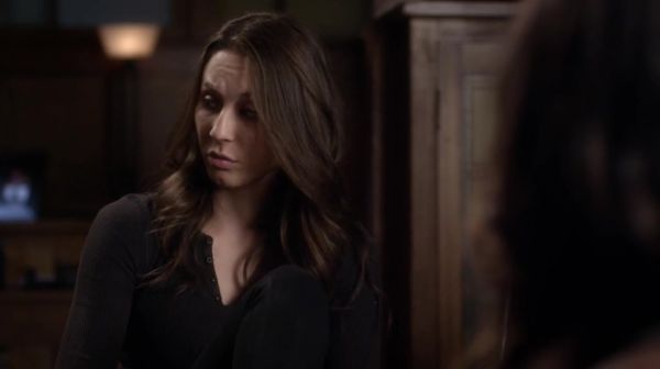 PLL_S04E21_720p_JACK_Up_DownloadSeriesHere_0114.jpg