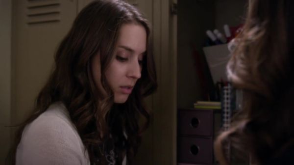 PLL_S04E21_720p_JACK_Up_DownloadSeriesHere_1134.jpg