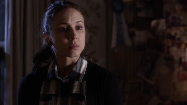 PLL_S04E22_720p_JACK_Up_DownloadSeriesHere_0111.jpg