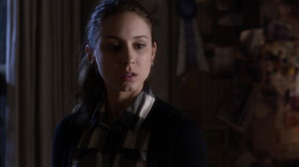 PLL_S04E22_720p_JACK_Up_DownloadSeriesHere_0125.jpg