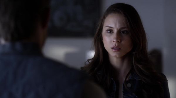 PLL_S04E22_720p_JACK_Up_DownloadSeriesHere_0267.jpg