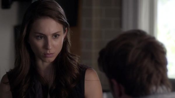 PLL_S04E22_720p_JACK_Up_DownloadSeriesHere_0969.jpg