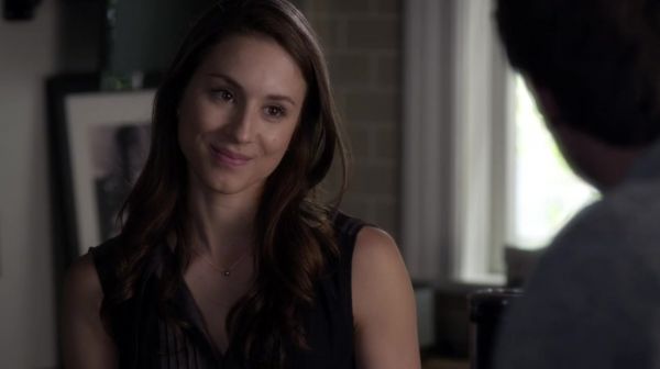 PLL_S04E22_720p_JACK_Up_DownloadSeriesHere_1004.jpg