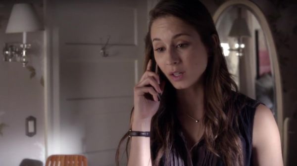 PLL_S04E22_720p_JACK_Up_DownloadSeriesHere_1026.jpg