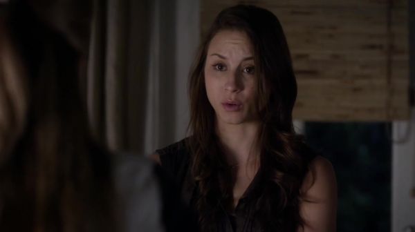 PLL_S04E22_720p_JACK_Up_DownloadSeriesHere_1283.jpg