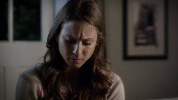 PLL_S04E22_720p_JACK_Up_DownloadSeriesHere_1698.jpg