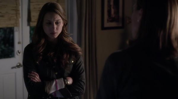 PLL_S04E22_720p_JACK_Up_DownloadSeriesHere_2445.jpg