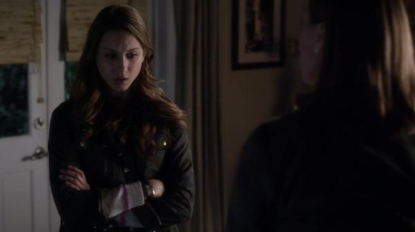 PLL_S04E22_720p_JACK_Up_DownloadSeriesHere_2450.jpg