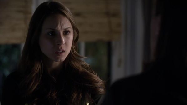 PLL_S04E22_720p_JACK_Up_DownloadSeriesHere_2455.jpg
