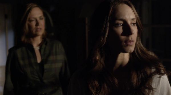 PLL_S04E22_720p_JACK_Up_DownloadSeriesHere_2517.jpg