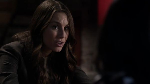 PLL_S04E23_720p_JACK_Up_DownloadSeriesHere_0116.jpg