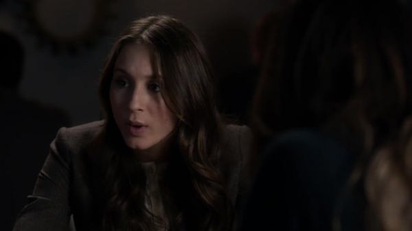PLL_S04E23_720p_JACK_Up_DownloadSeriesHere_0124.jpg