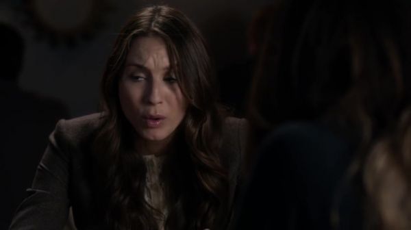 PLL_S04E23_720p_JACK_Up_DownloadSeriesHere_0126.jpg