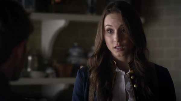 PLL_S04E23_720p_JACK_Up_DownloadSeriesHere_0369.jpg