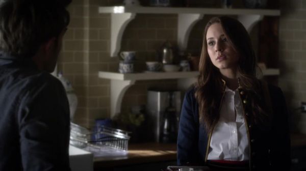 PLL_S04E23_720p_JACK_Up_DownloadSeriesHere_0380.jpg