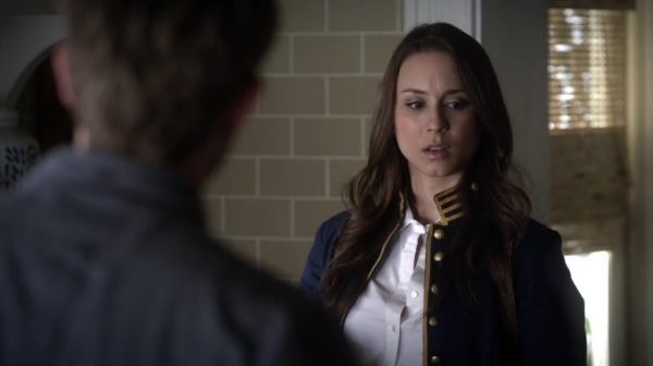 PLL_S04E23_720p_JACK_Up_DownloadSeriesHere_0393.jpg