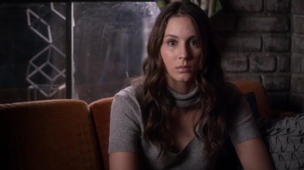 PLL_S04E23_720p_JACK_Up_DownloadSeriesHere_1275.jpg