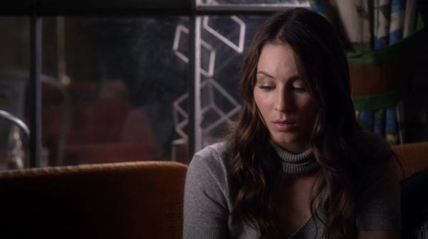 PLL_S04E23_720p_JACK_Up_DownloadSeriesHere_1295.jpg