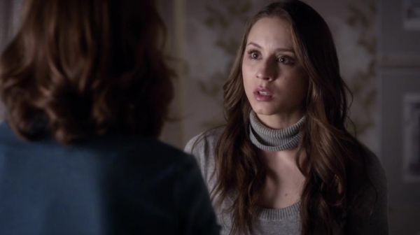 PLL_S04E23_720p_JACK_Up_DownloadSeriesHere_1350.jpg