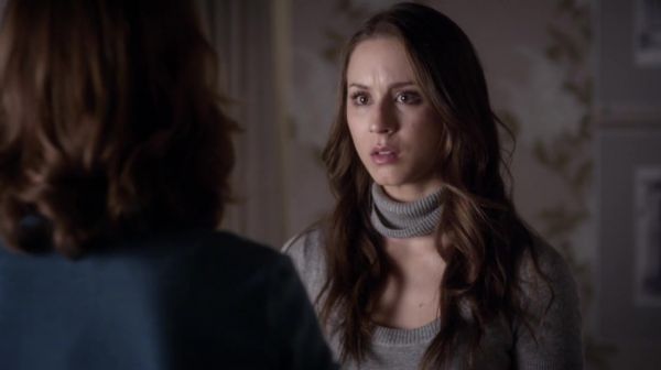 PLL_S04E23_720p_JACK_Up_DownloadSeriesHere_1368.jpg