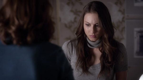 PLL_S04E23_720p_JACK_Up_DownloadSeriesHere_1482.jpg