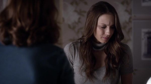PLL_S04E23_720p_JACK_Up_DownloadSeriesHere_1489.jpg