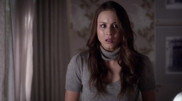 PLL_S04E23_720p_JACK_Up_DownloadSeriesHere_1509.jpg