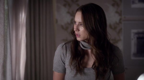 PLL_S04E23_720p_JACK_Up_DownloadSeriesHere_1513.jpg