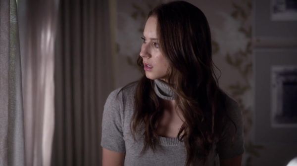 PLL_S04E23_720p_JACK_Up_DownloadSeriesHere_1515.jpg