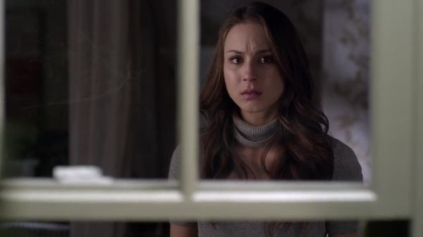 PLL_S04E23_720p_JACK_Up_DownloadSeriesHere_1531.jpg
