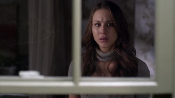 PLL_S04E23_720p_JACK_Up_DownloadSeriesHere_1532.jpg